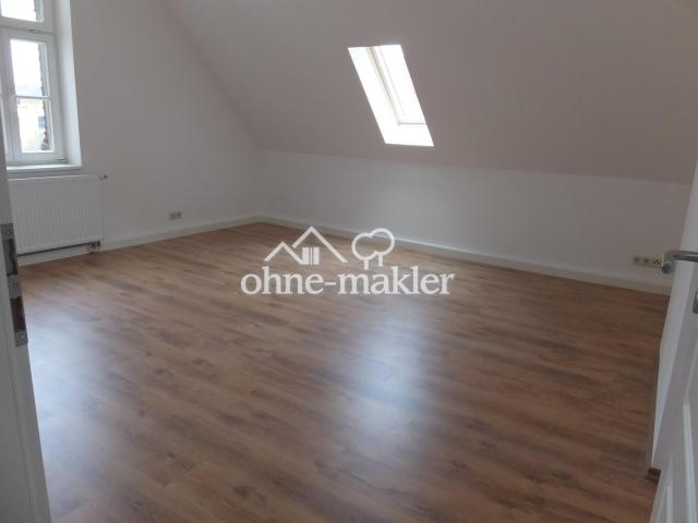 Zimmer 1 mit Dachschräge