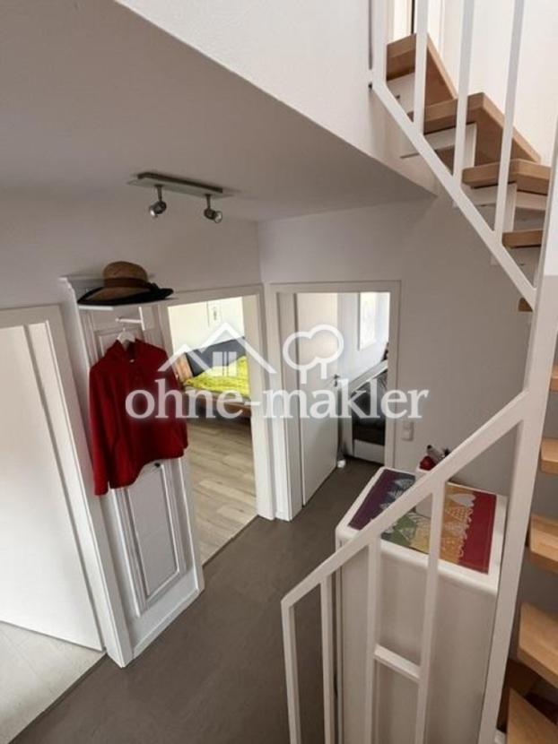 Treppenhaus SZ und Gästezimmer