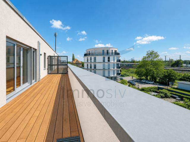 Terrasse KI bearbeitet