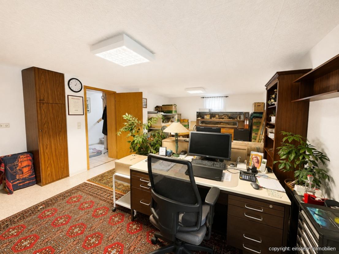 Büro im UG_