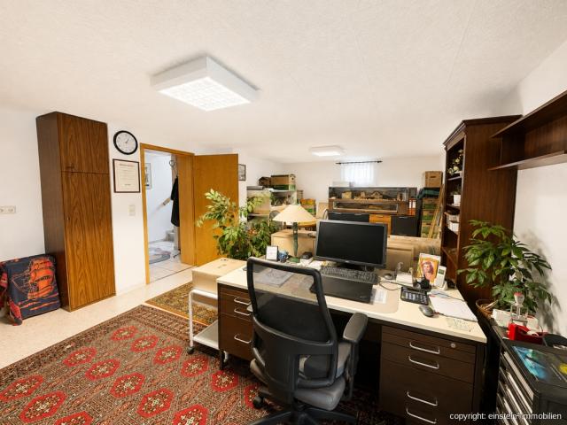 Büro im UG_