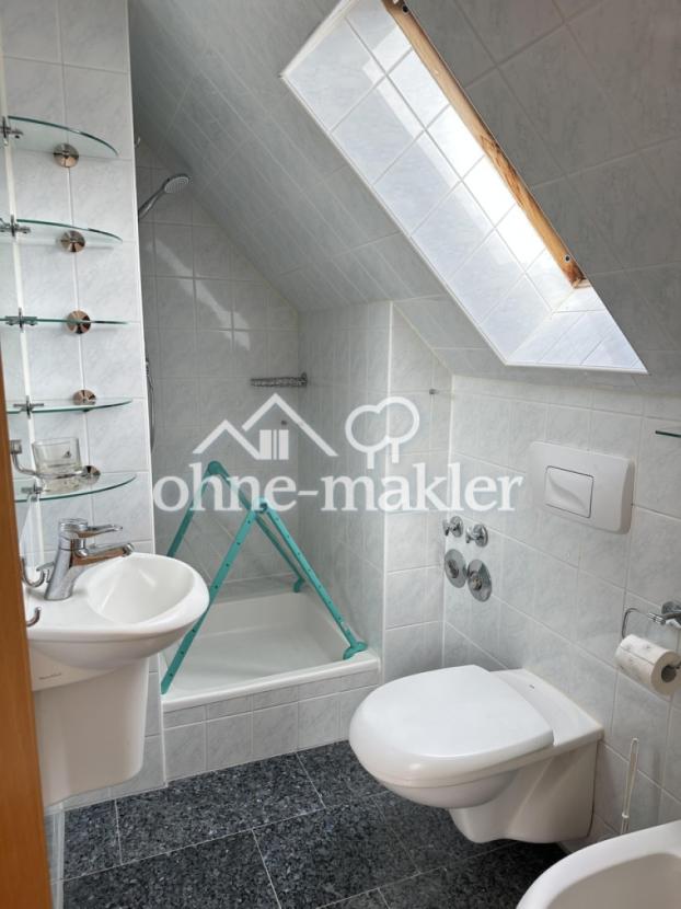 Bad Spitzboden Dusche, Bidet