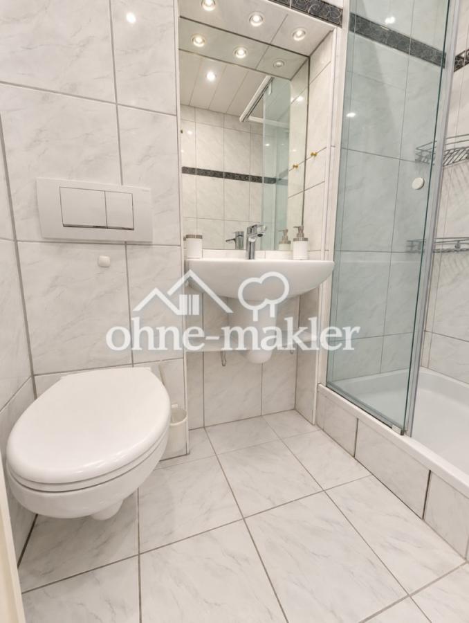 2. Toilette im Bad