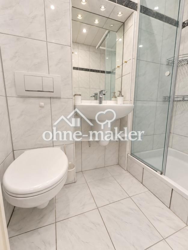 2. Toilette im Bad