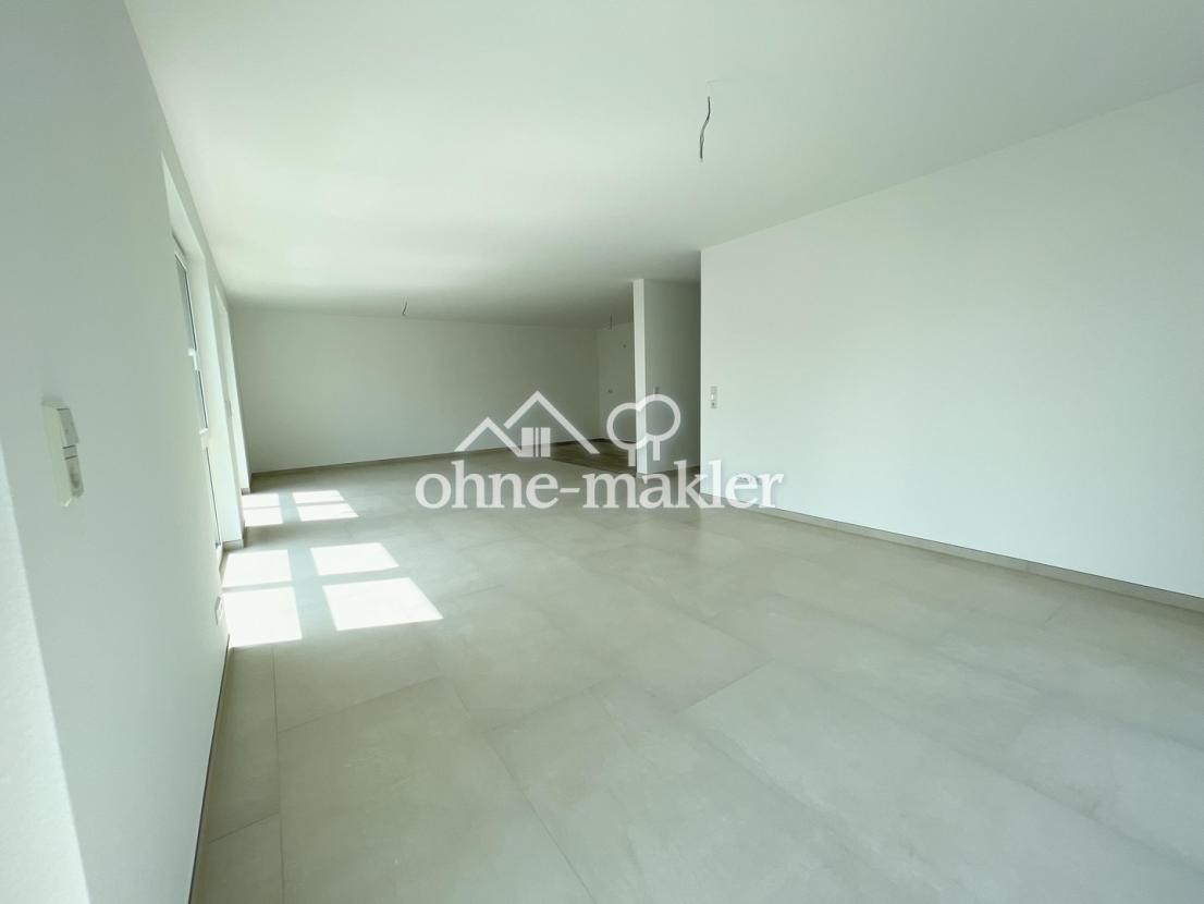 Blick vom Wz ins Esszimmer 