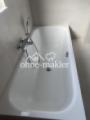 Hauptbad mit Dusche und Wanne