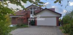 Große Garage