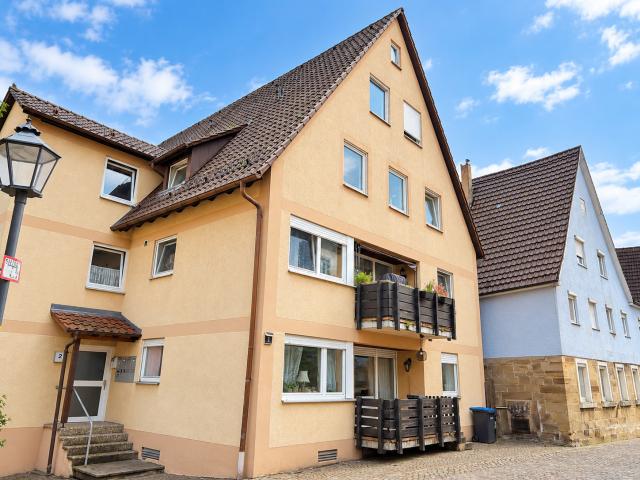 Wohnung EG mit Balkon