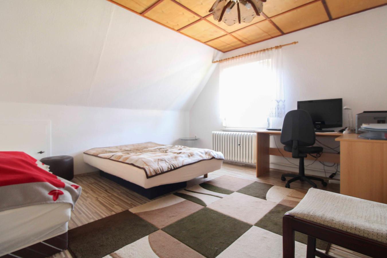 Schlafzimmer II