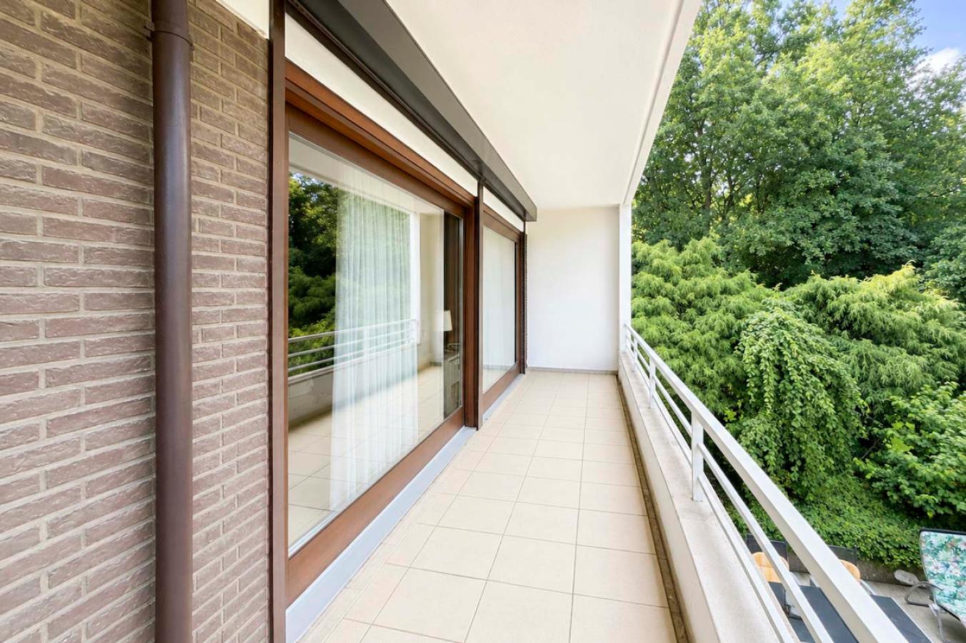 Sonnenbalkon als Erweiterung des Wohnbereichs