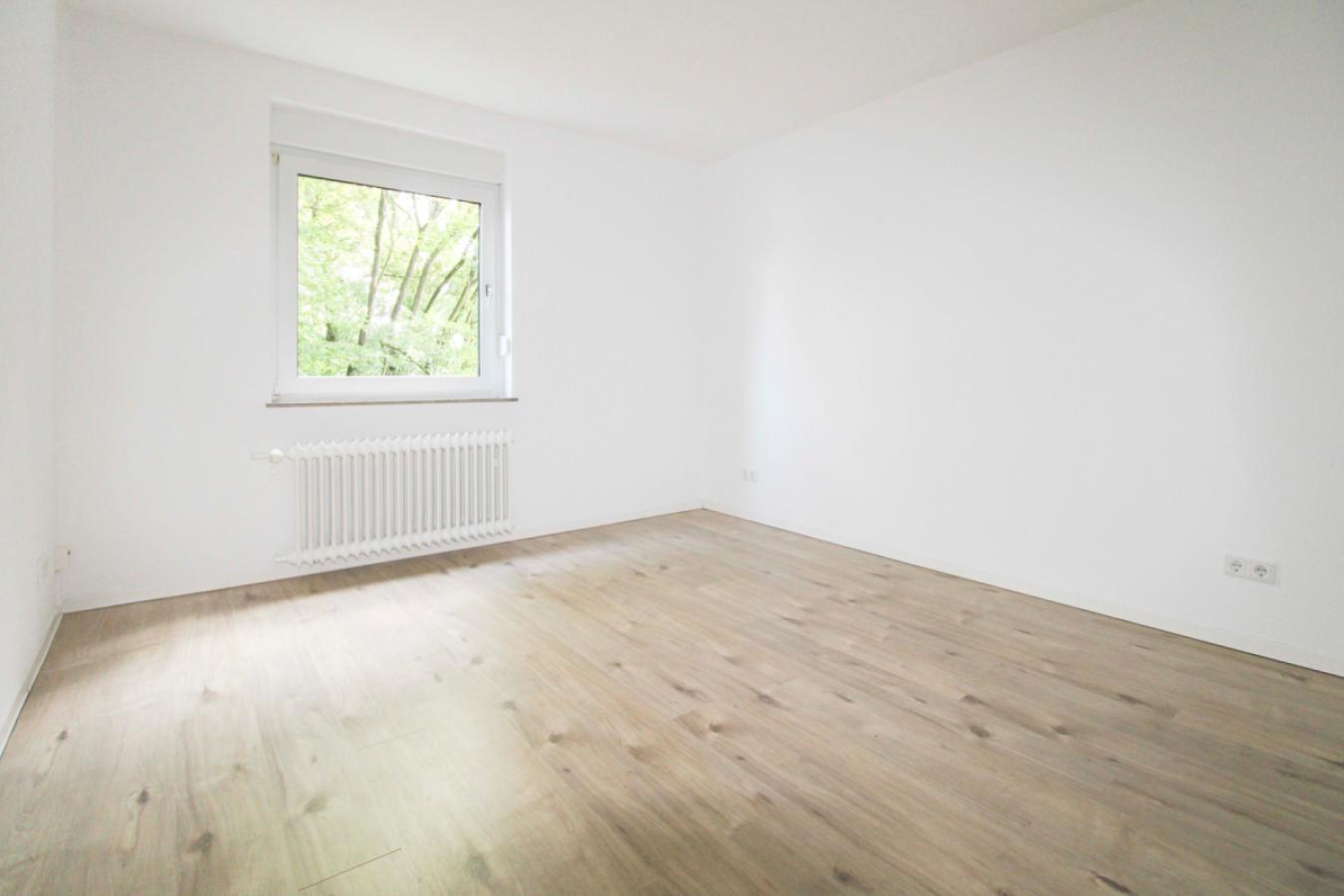 Schlafzimmer - EG li
