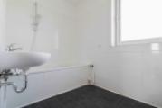 Badezimmer 5.OG links
