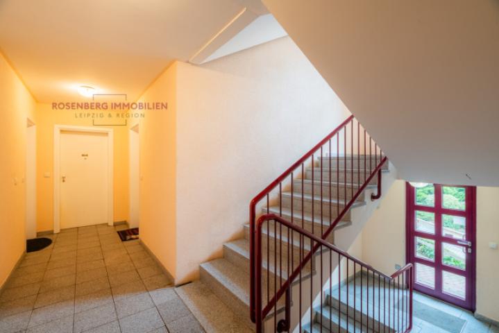Immobilie in Leipzig zu verkaufen_Treppenhaus