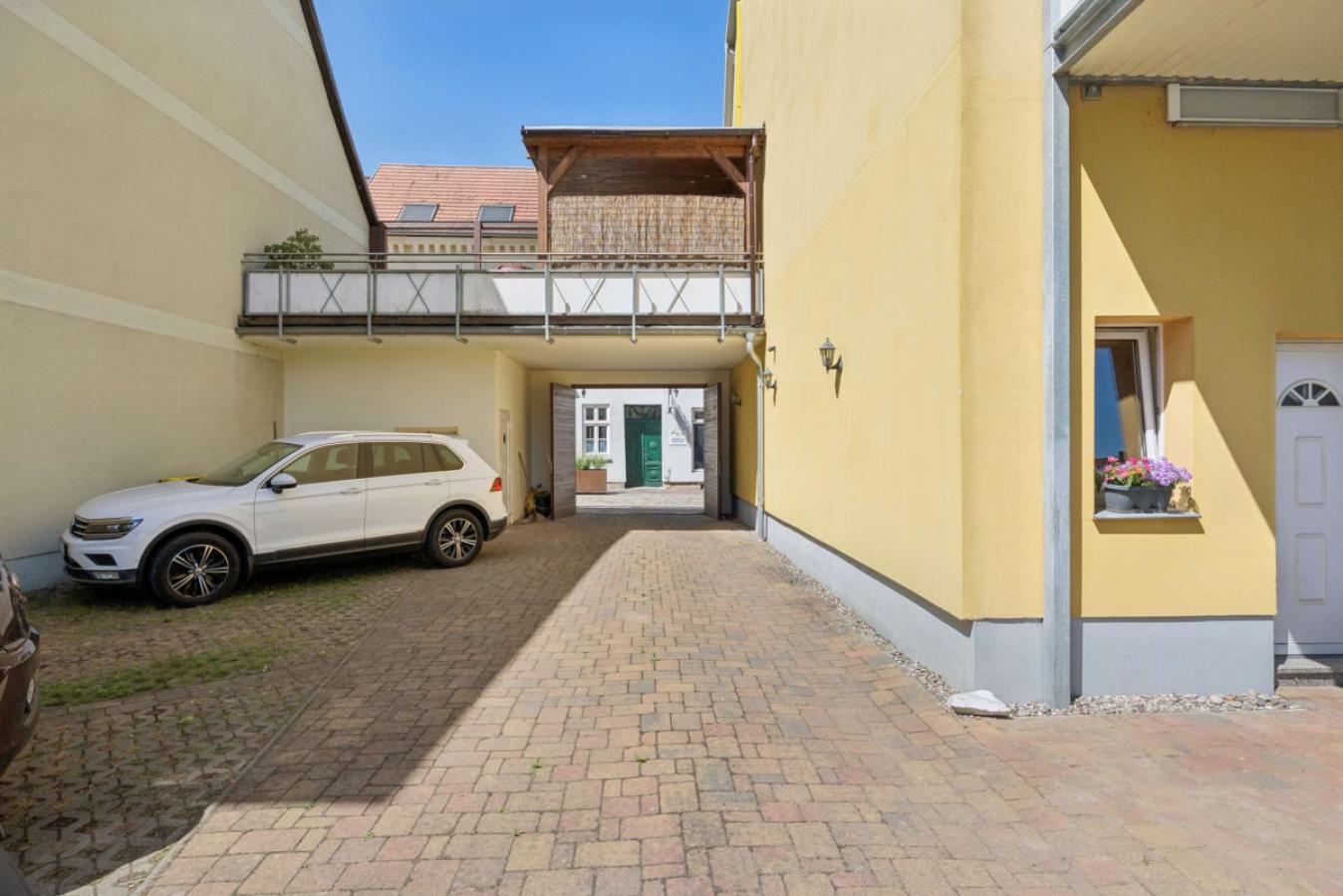 Innenhof / Parkplätze