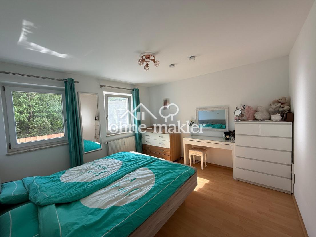 Schlafzimmer / Kinderzimmer 2