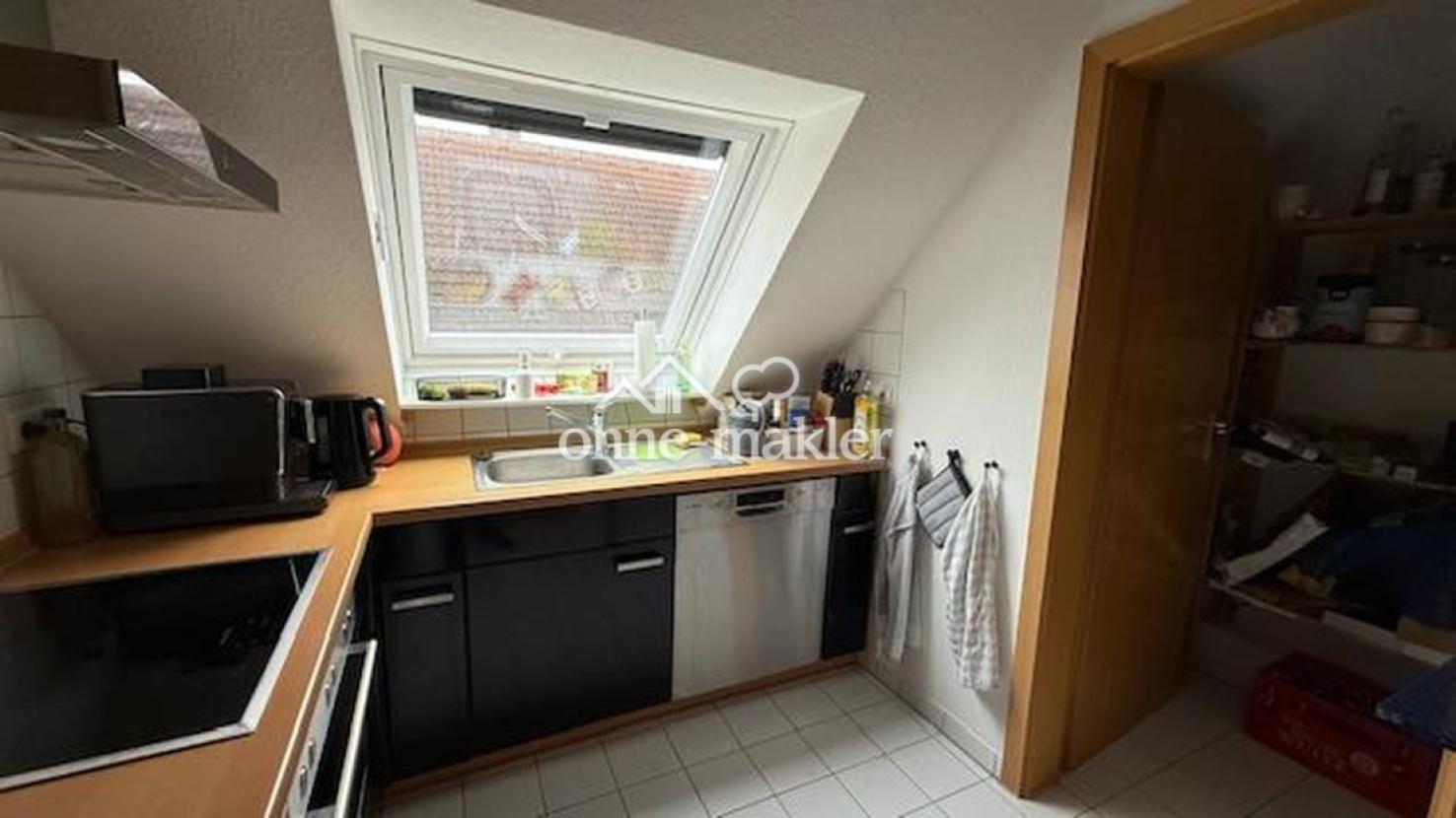 Küche und Speisekammer 