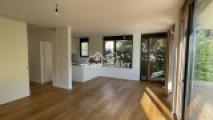 Wohnzimmer Blick auf EBK