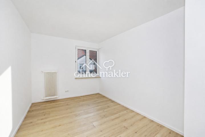 Arbeits- bzw. Kinderzimmer