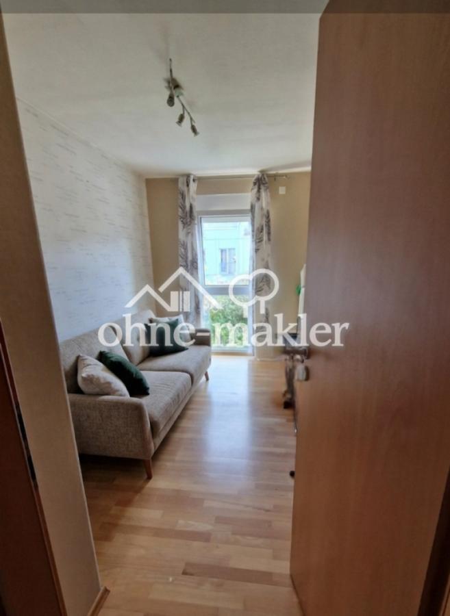Zimmer 3 im 1 OG