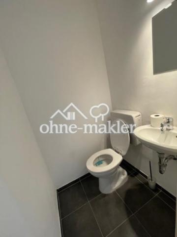 Separate Toilette