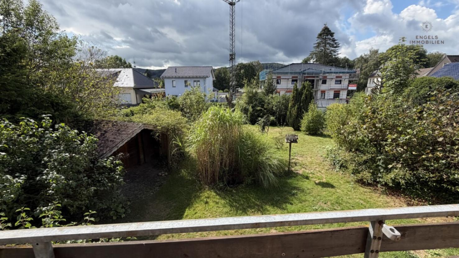 Blick in den Garten (und Teile des Pachtgartens)