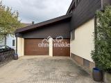 Garage und Tor zu Fahrrädern