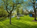 Garten mit Neckar