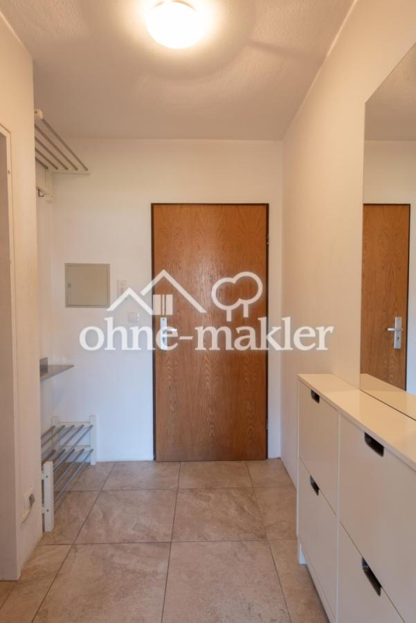 Diele Richtung Wohnungstür, Ga