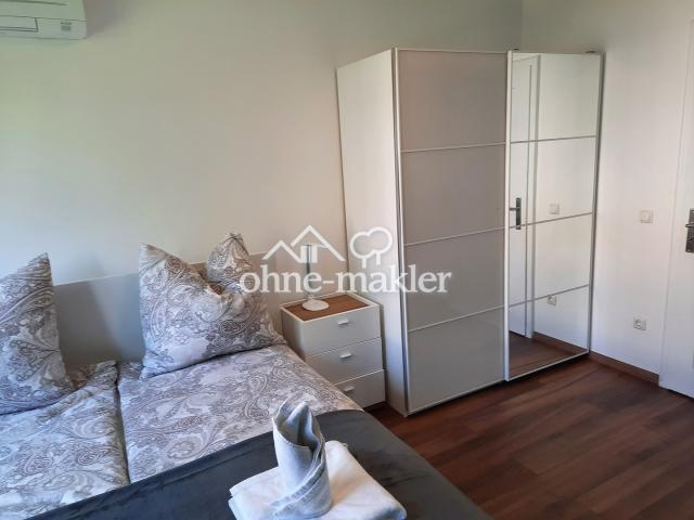 2. Schlafzimmer Schrank