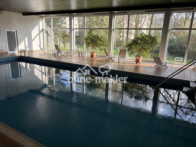 Privates Schwimmbad
