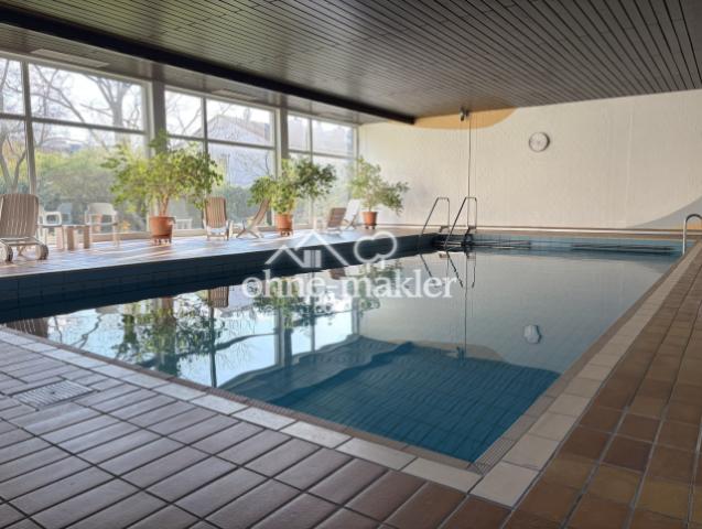 Privates Schwimmbad