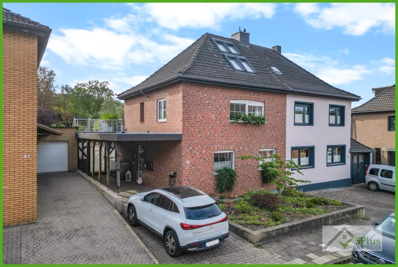 5Plus Immobilien Zweifamilienhaus zum Kauf Eschweiler / Hücheln