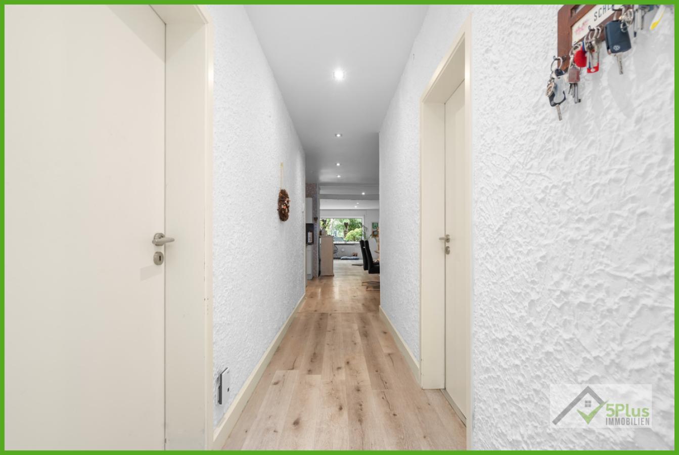 5Plus Immobilien Zweifamilienhaus zum Kauf Eschweiler / Hücheln EG