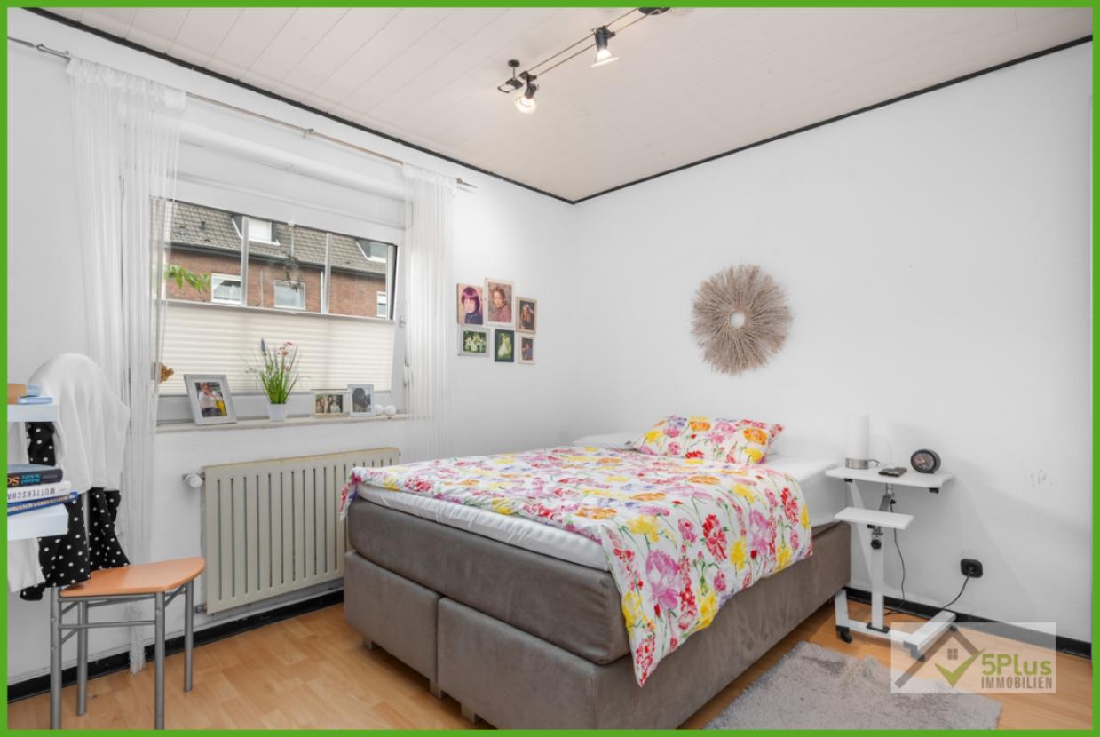 5Plus Immobilien Zweifamilienhaus zum Kauf Eschweiler / Hücheln EG