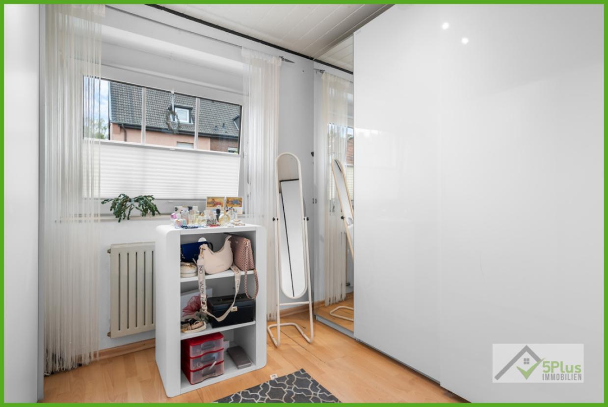 5Plus Immobilien Zweifamilienhaus zum Kauf Eschweiler / Hücheln EG