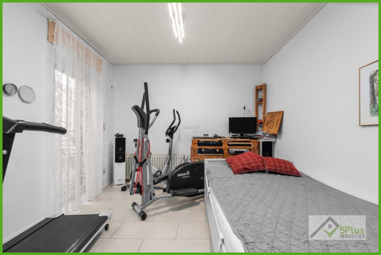 5Plus Immobilien Zweifamilienhaus zum Kauf Eschweiler / Hücheln EG