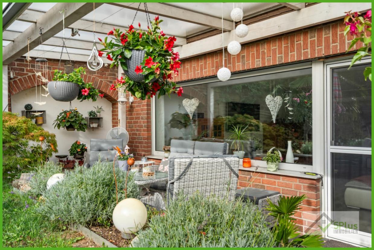 5Plus Immobilien Zweifamilienhaus zum Kauf Eschweiler / Hücheln Terrasse