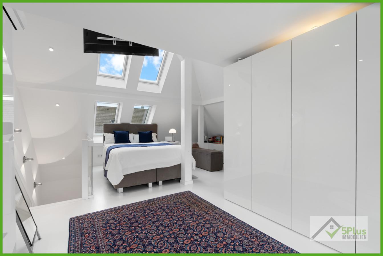5Plus Immobilien Zweifamilienhaus zum Kauf Eschweiler / Hücheln DG