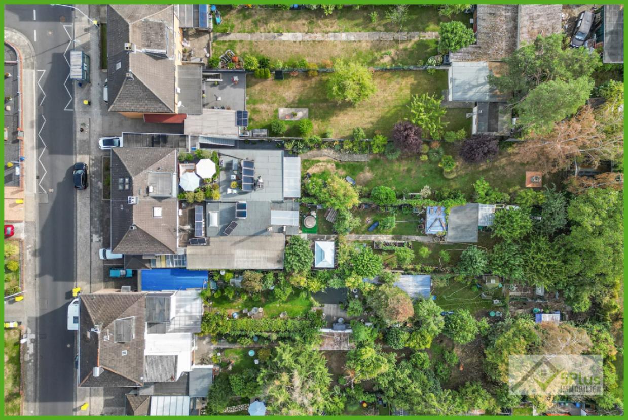 5Plus Immobilien Zweifamilienhaus zum Kauf Eschweiler / Hücheln Drohnenbild