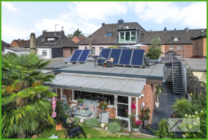 5Plus Immobilien Zweifamilienhaus zum Kauf Eschweiler / Hücheln Drohnenbild