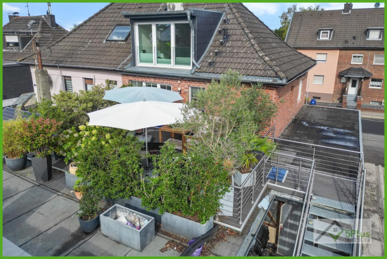 5Plus Immobilien Zweifamilienhaus zum Kauf Eschweiler / Hücheln