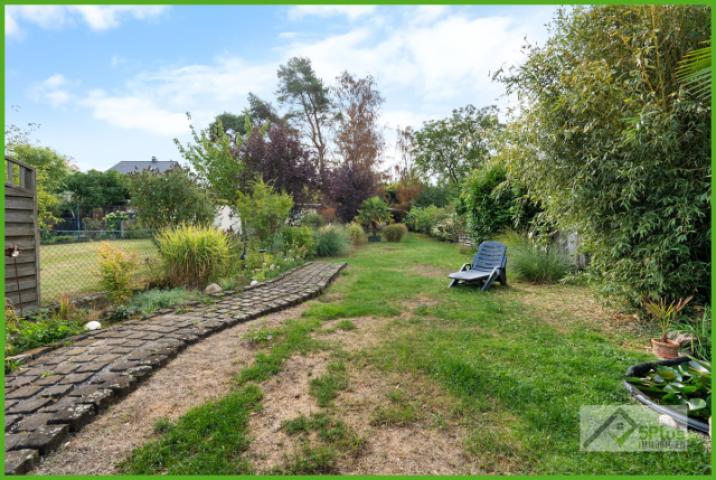 5Plus Immobilien Zweifamilienhaus zum Kauf Eschweiler / Hücheln Garten