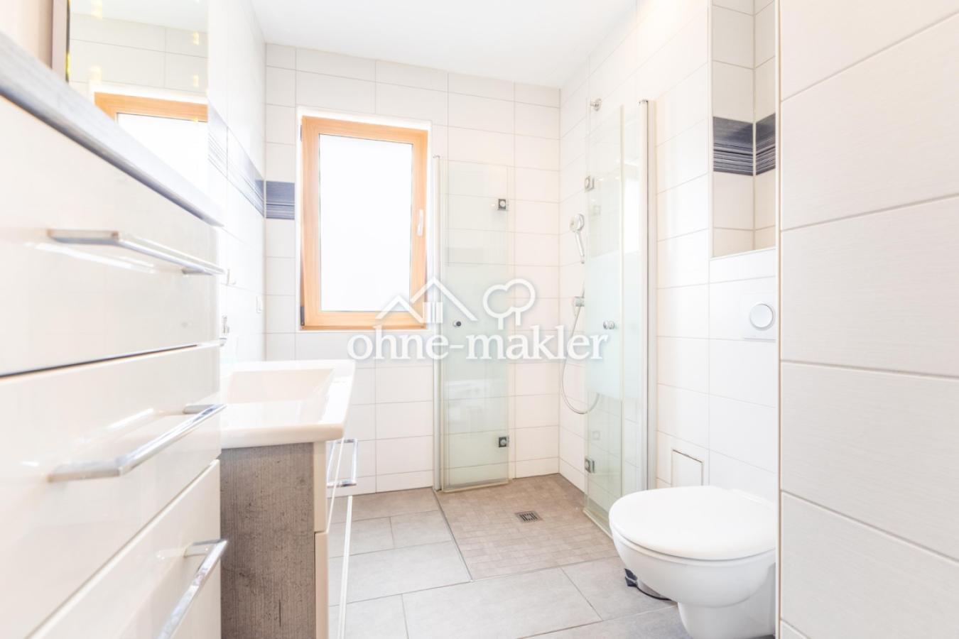 Gäste-WC EG mit Dusche
