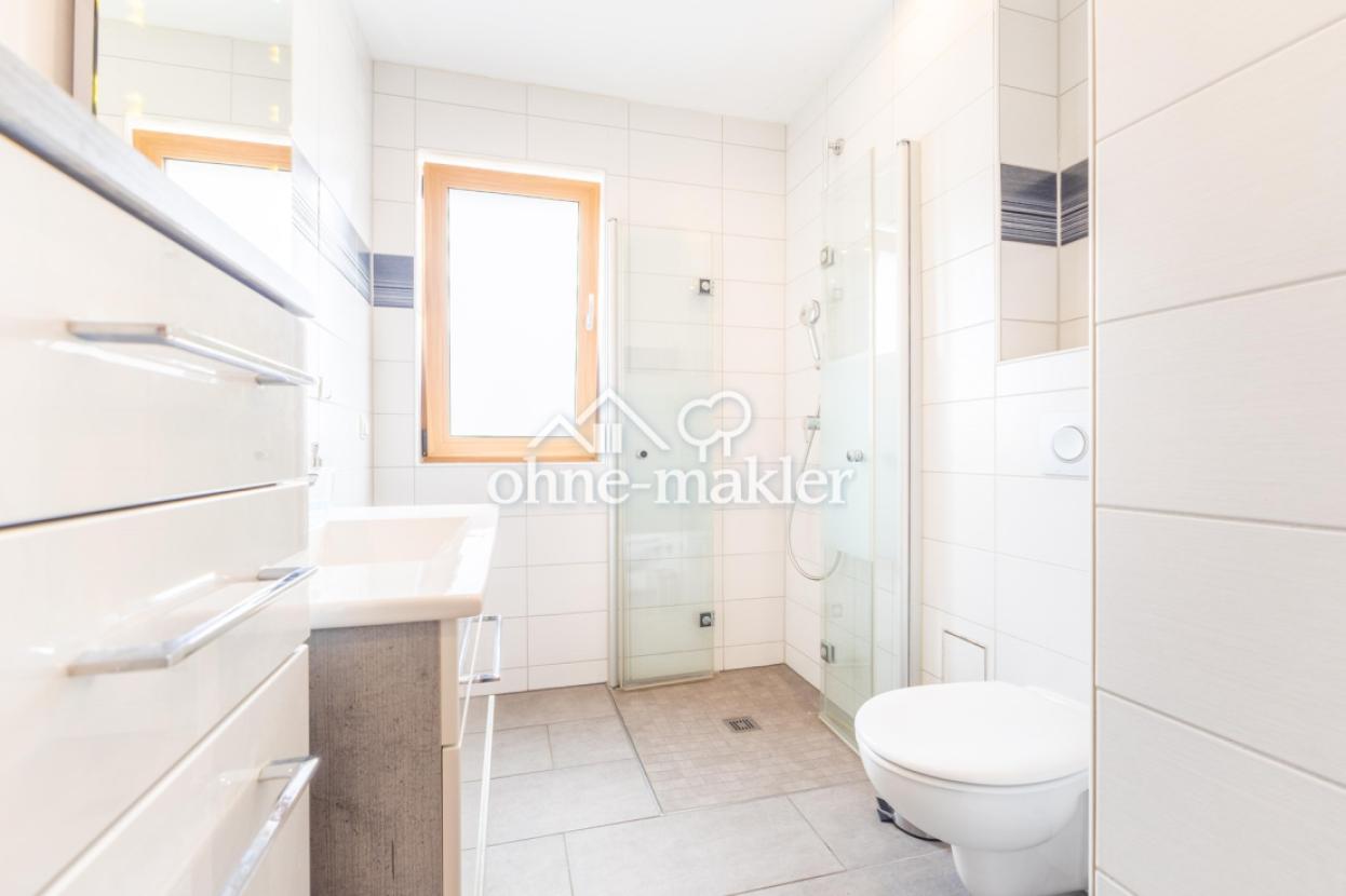 Gäste-WC EG mit Dusche