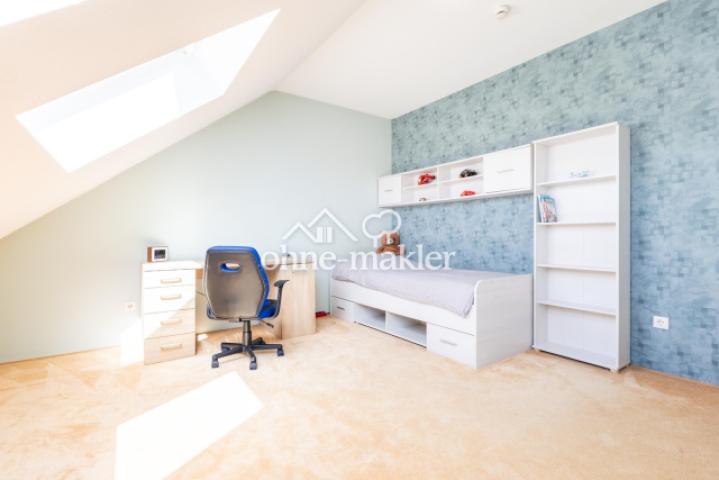 Kinderzimmer 2 OG