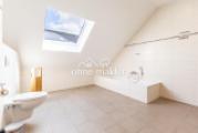 Badezimmer mit Dusche OG