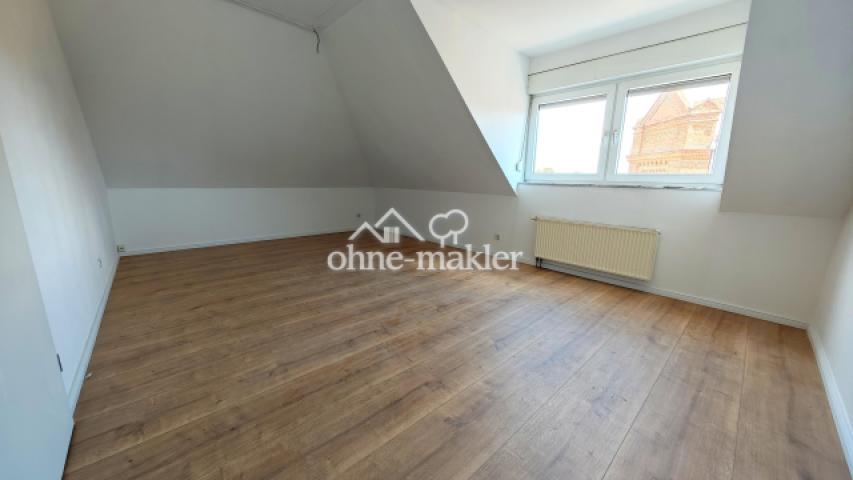mittleres Zimmer
