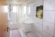 Badezimmer, 1.OG