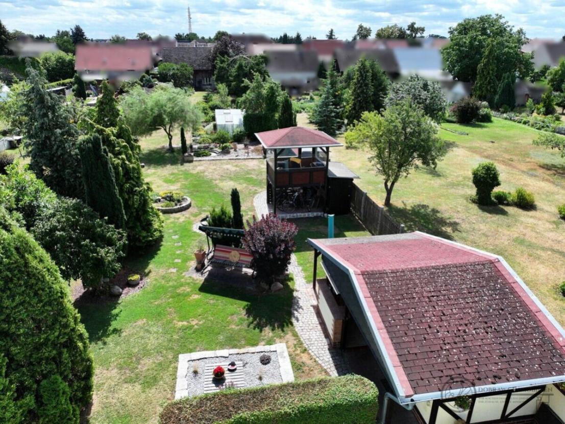 Drohnenansicht Garten