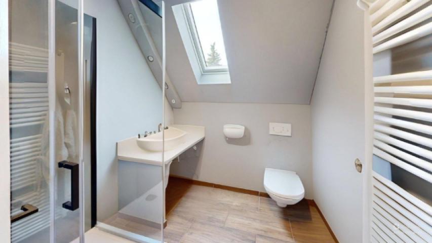 Badezimmer im DG